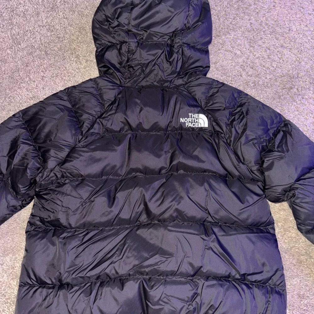 The North Face Women's Puffer Jacket - Picture 6 of 14